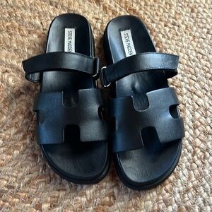Steve Madden Mayven Black Leather Sandal